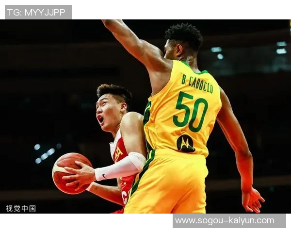 媒体人呼吁赵睿带伤上场男篮需情绪支持与郭导减压策略